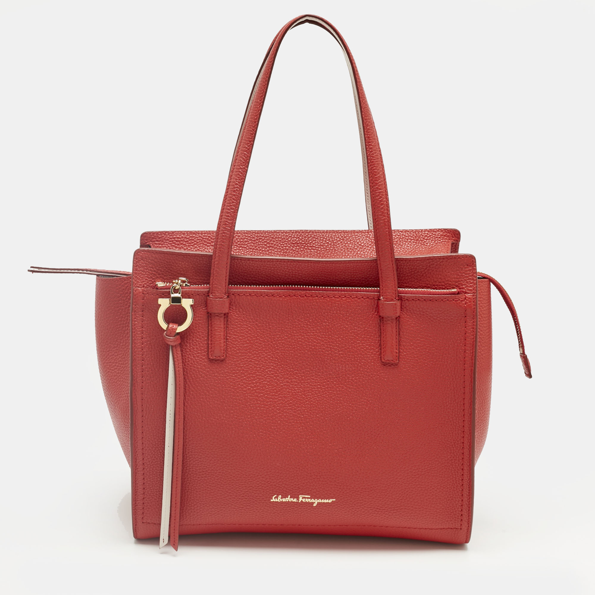 

Salvatore Ferragamo Red Leather Medium Amy Tote