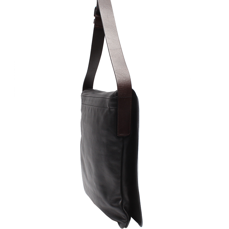

Salvatore Ferragamo Black Leather Shoulder Bag