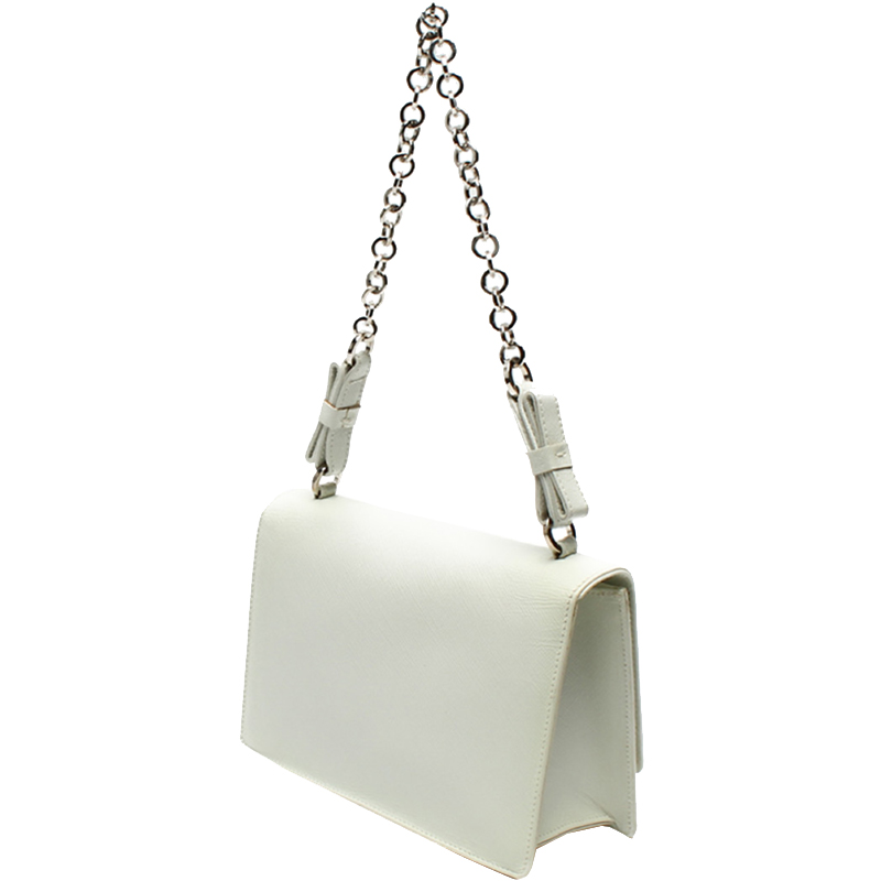 

Salvatore Ferragamo White Leather Chain Shoulder Bag