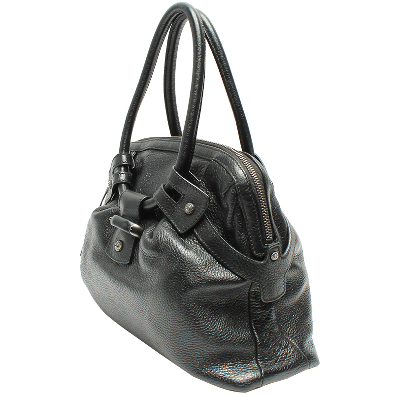 

Salvatore Ferragamo Black Leather Shoulder Bag