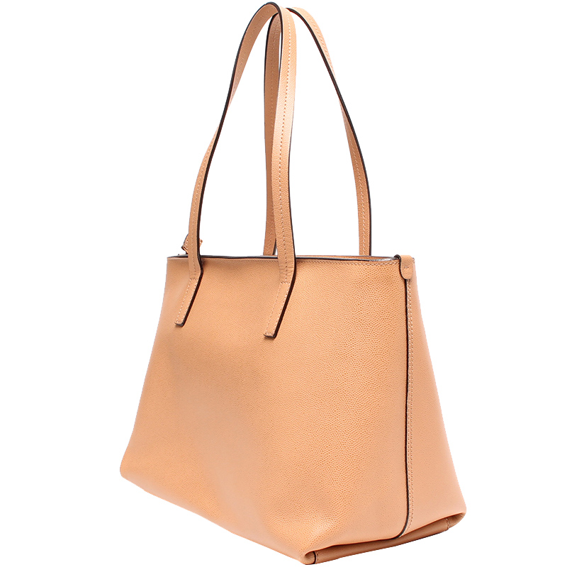 

Salvatore Ferragamo Beige Leather Tote Bag