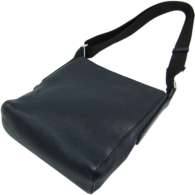 

Salvatore Ferragamo Navy Leather Gancini Shoulder Bag, Navy blue