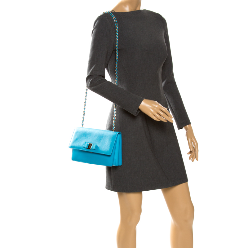 

Salvatore Ferragamo Light Blue Leather Ginny Shoulder Bag