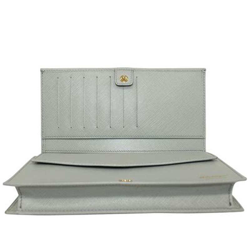 

Salvatore Ferragamo Grey Leather Classic Bow Wallet