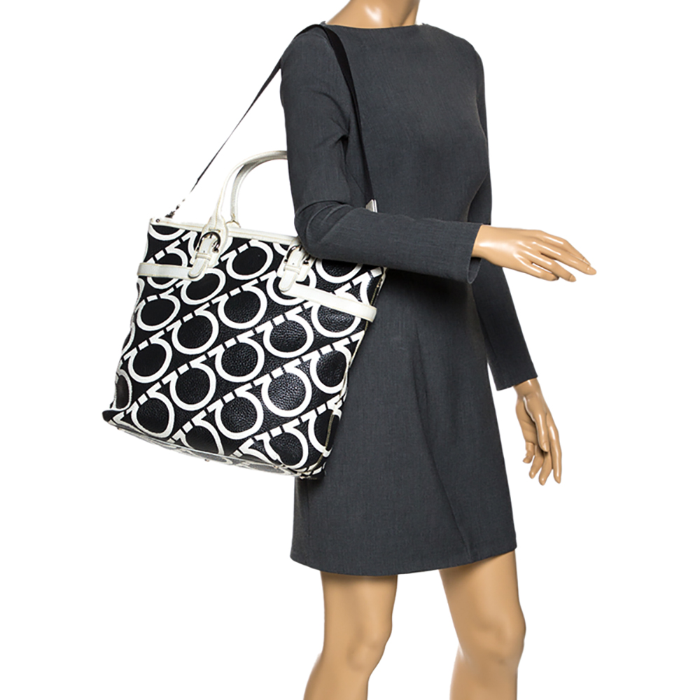 

Salvatore Ferragamo Black/White Gancini Print Leather Tote