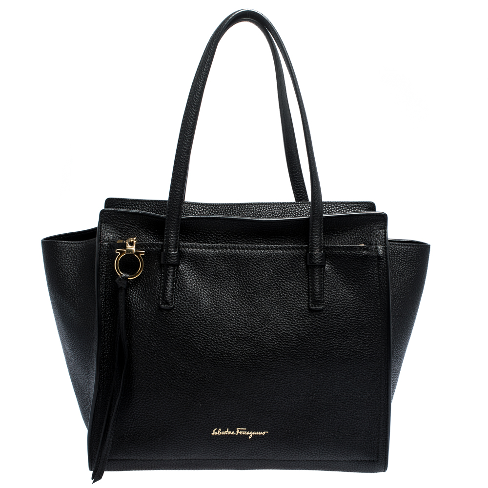 Pre-owned Ferragamo Black Pebbled Leather Medium Amy Tote Bag