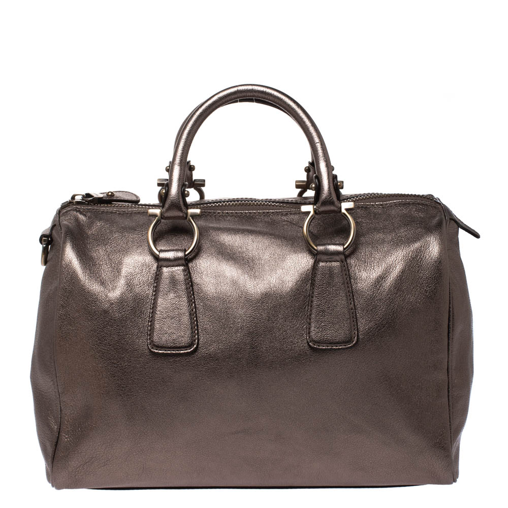 Pre Owned Salvatore Ferragamo Metallic Grey Leather Isabel Boston Bag