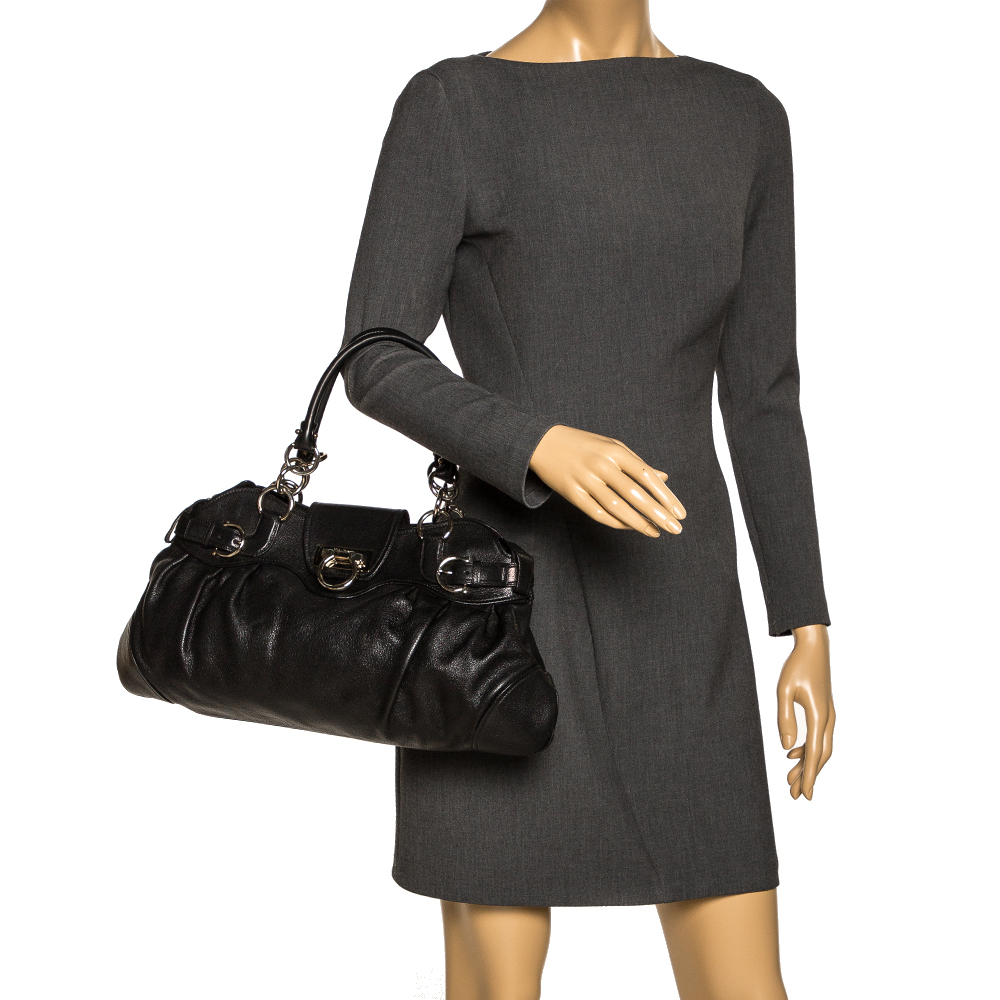

Salvatore Ferragamo Black Leather Marissa Shoulder Bag