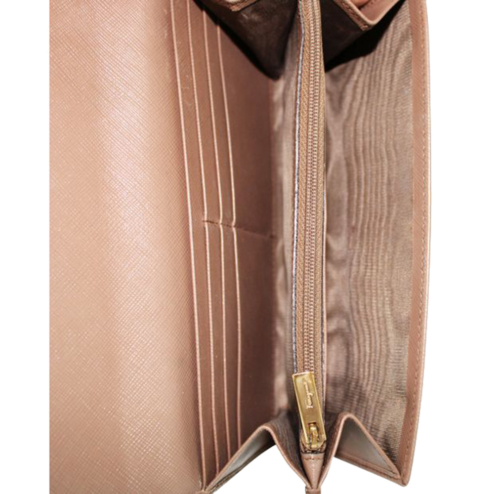 

Salvatore Ferragamo Brown Leather Wallet