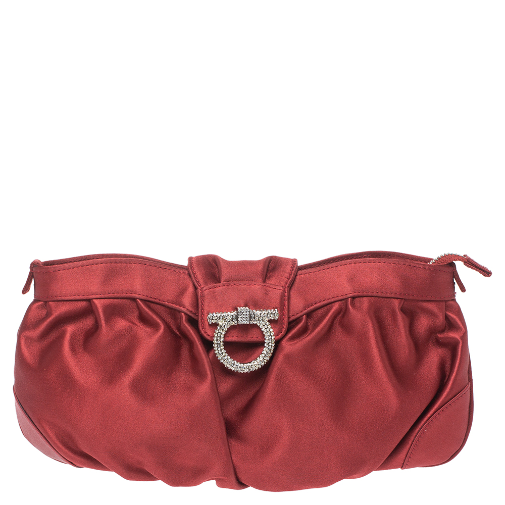 Click to view more detailed imagery on our partner's website Pre-owned Salvatore Ferragamo Red Satin Crystal Embellished Chain Clutch