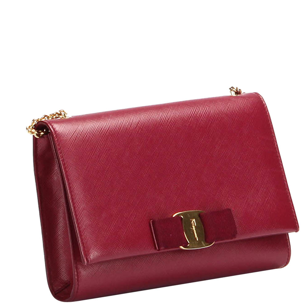 

Salvatore Ferragamo Red Leather Vara Bow Crossbody Bag