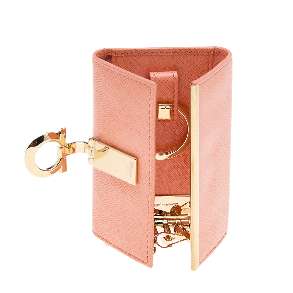 

Salvatore Ferragamo Peach Leather Gancini Clip Key Case, Pink