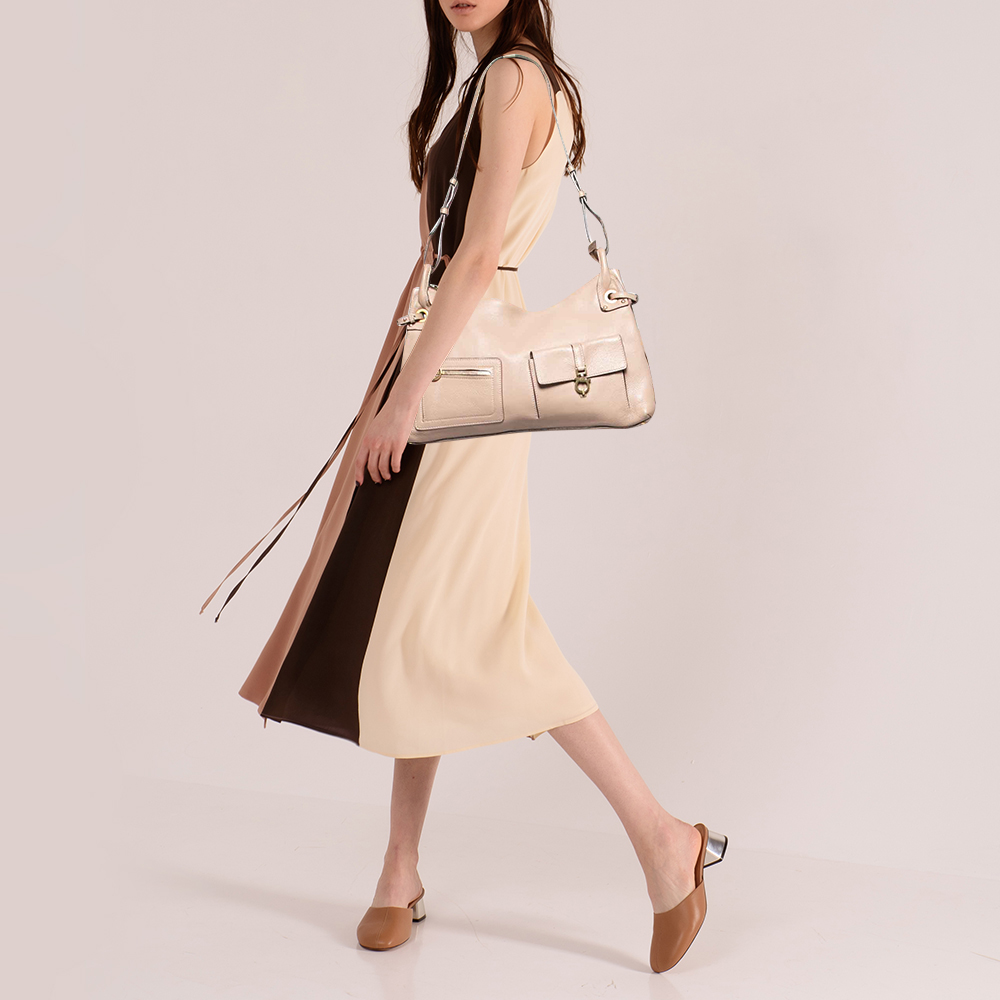 

Salvatore Ferragamo Beige Leather Shoulder Bag