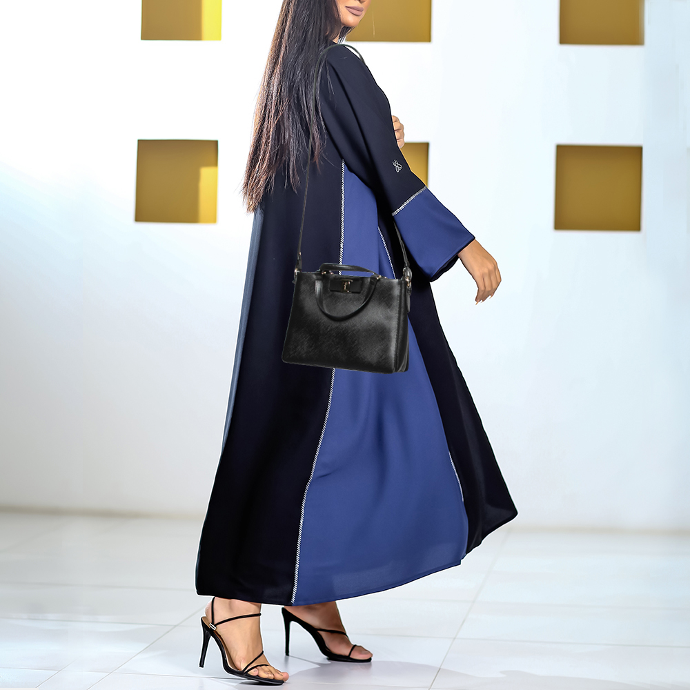 

Salvatore Ferragamo Black Leather Vara Bow Tote