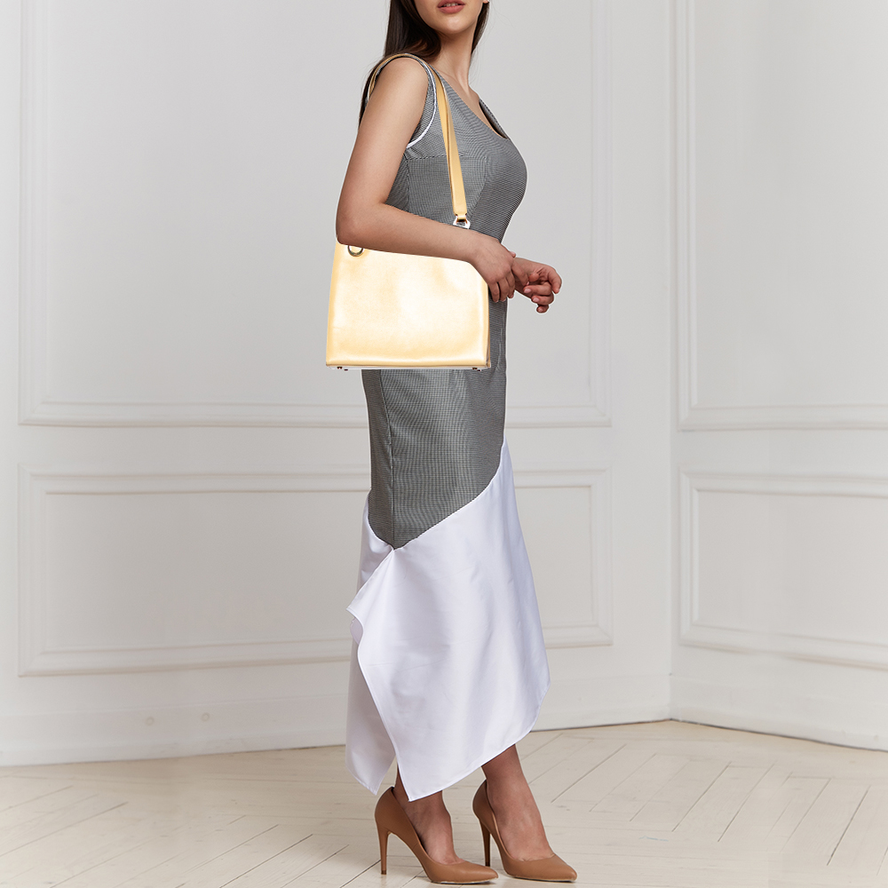 

Salvatore Ferragamo Beige Leather Tote