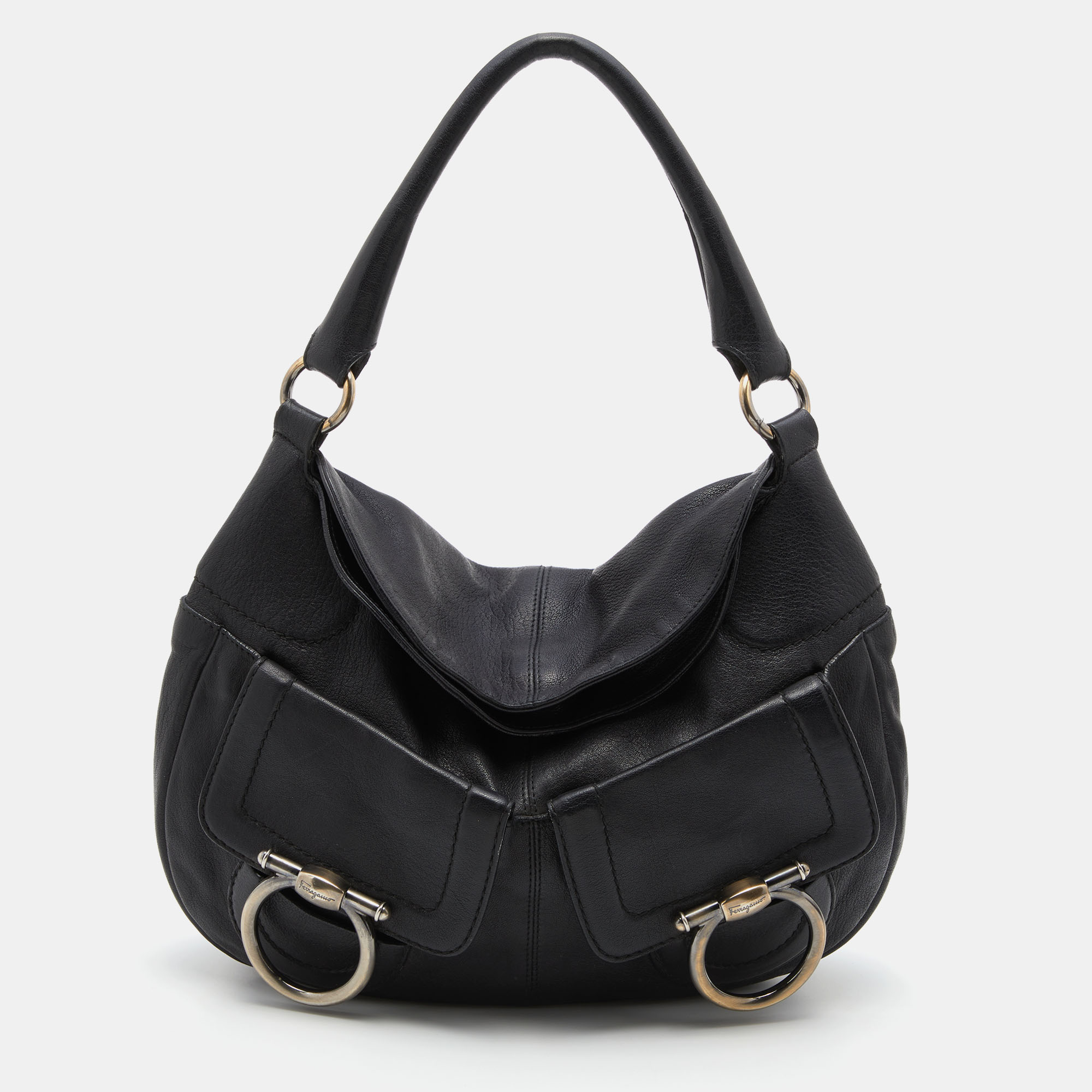 Designer bags are ideal companions for ample of occasions Here we have a fashion meets functionality piece crafted with precision. It has been equipped with a well sized interior that can easily fit in all your essentials.