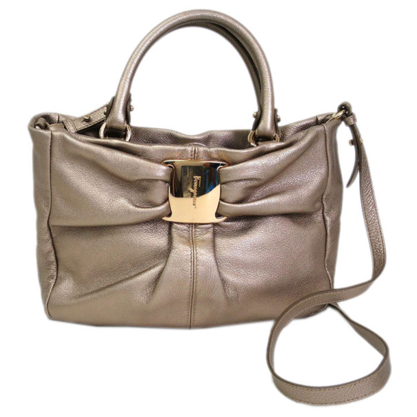 Pre Owned Salvatore Ferragamo Gold Leather Vara Bow Tote