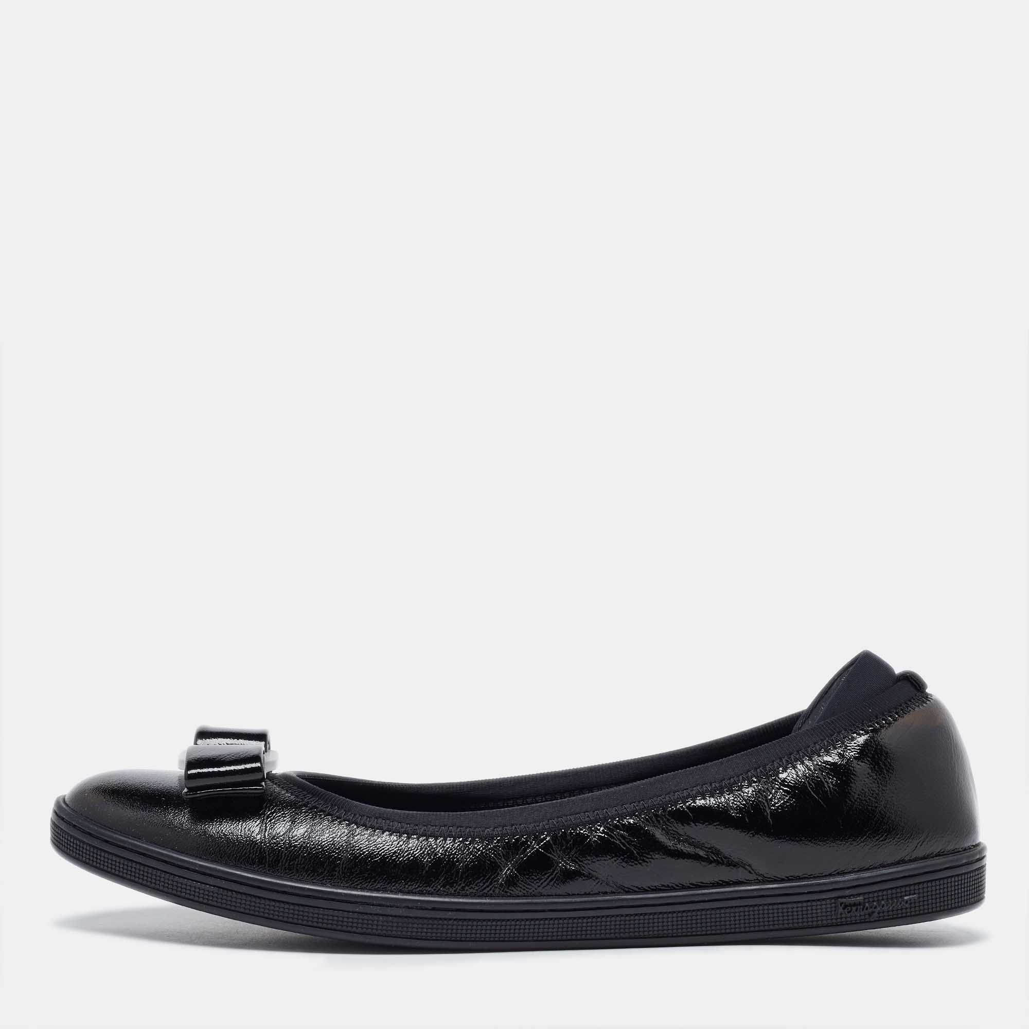 

Salvatore Ferragamo Black Patent Leather Vara Bow Ballet Flats Size