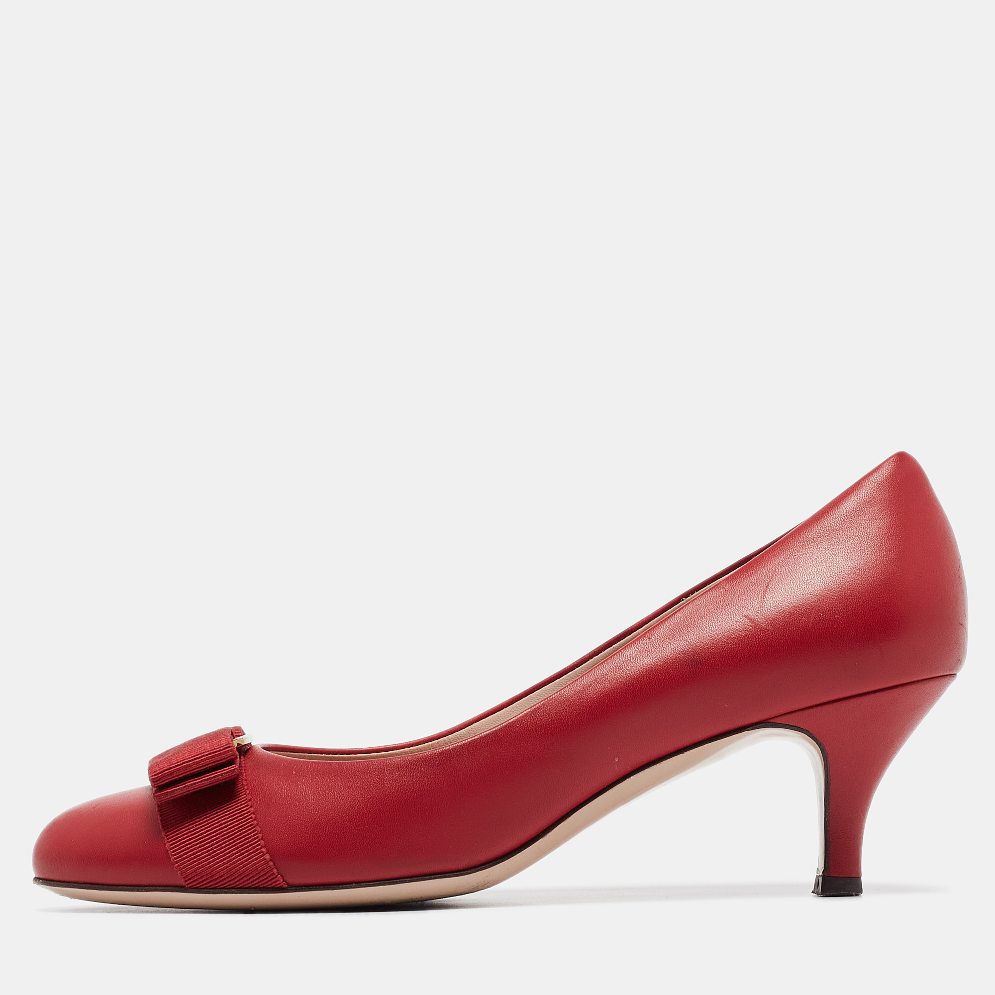 

Salvatore Ferragamo Red Leather Vara Bow Pumps Size 37.5