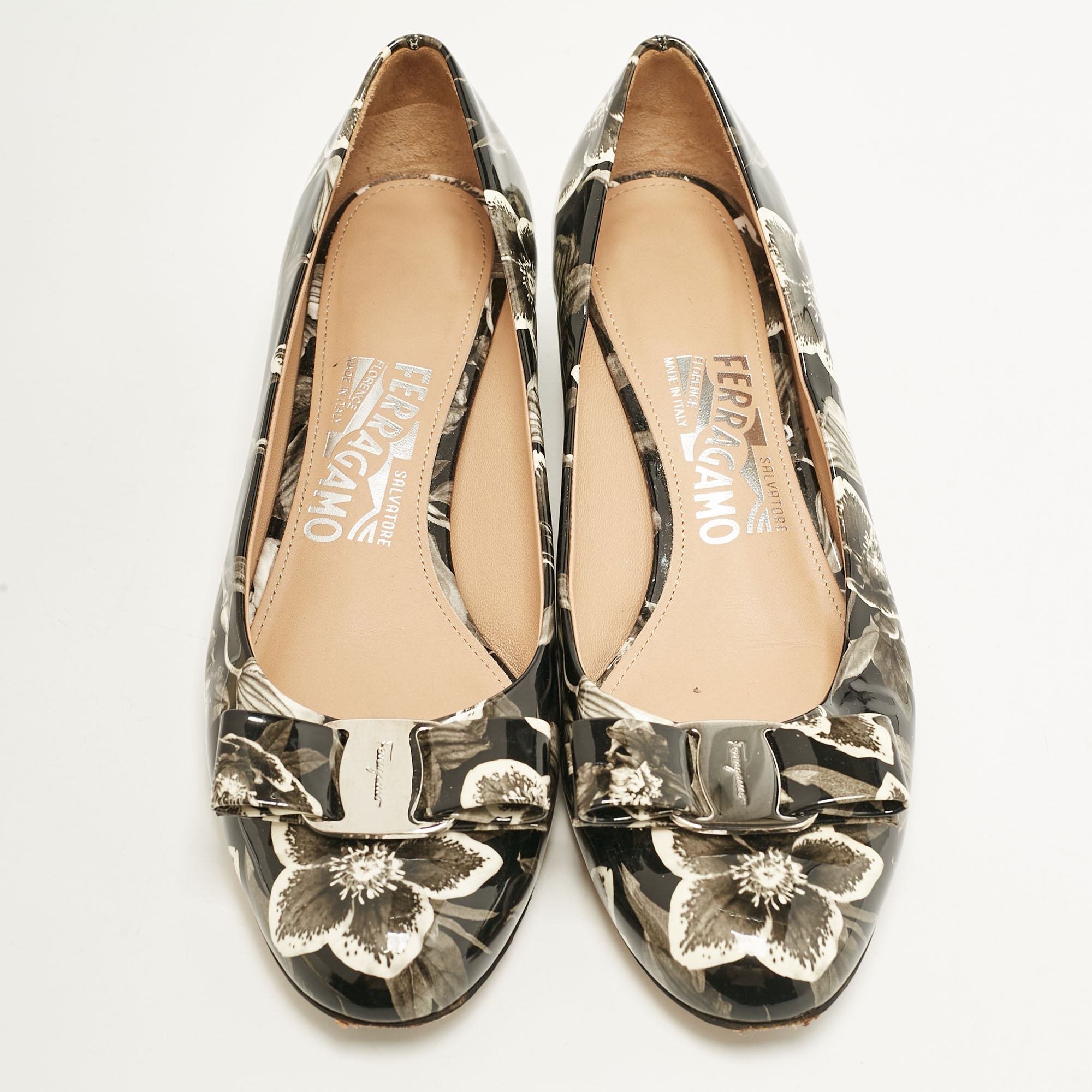 Salvatore Ferragamo Multicolor Patent Leather Vara Bow Block Heel Pumps Size 38 