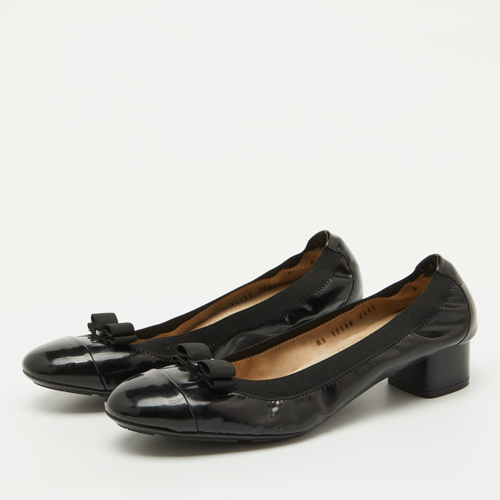 Salvatore Ferragamo Black Patent Leather Vara Bow Block Heel Pumps Size 39.5 