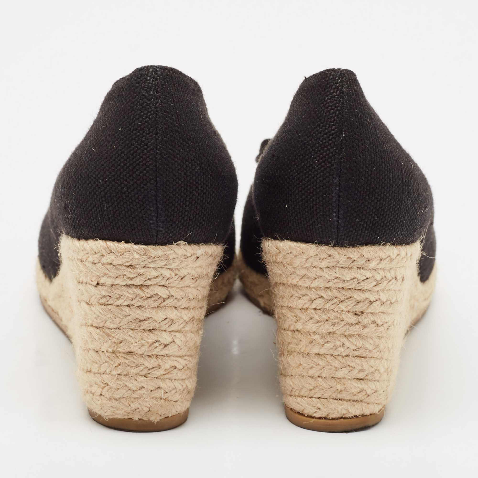Salvatore Ferragamo Black Canvas Vara Bow Darly Espadrille Wedge Pumps Size 40 