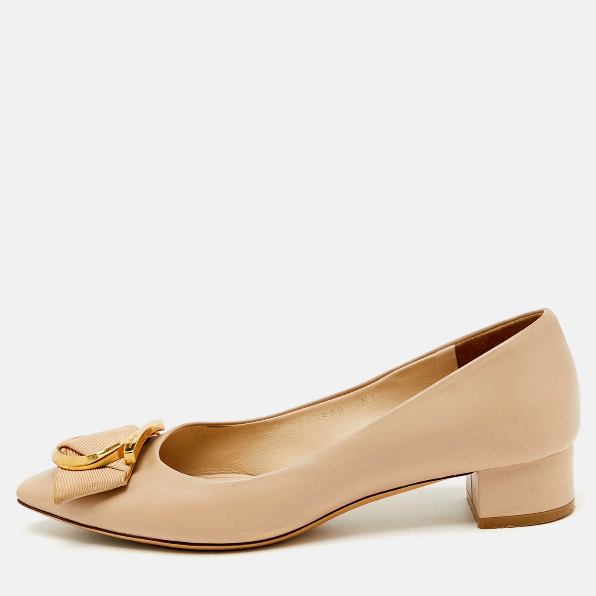 

Salvatore Ferragamo Beige Leather Pointed Toe Pumps Size 37.5