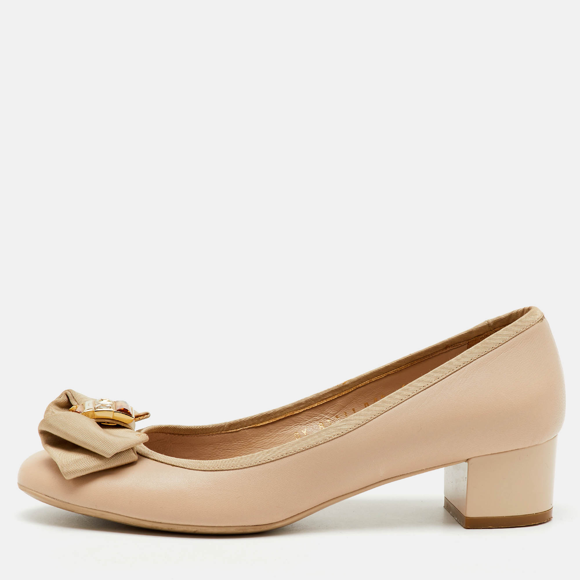 

Salvatore Ferragamo Beige Leather Crystal Bow Block Heel Pumps Size 37