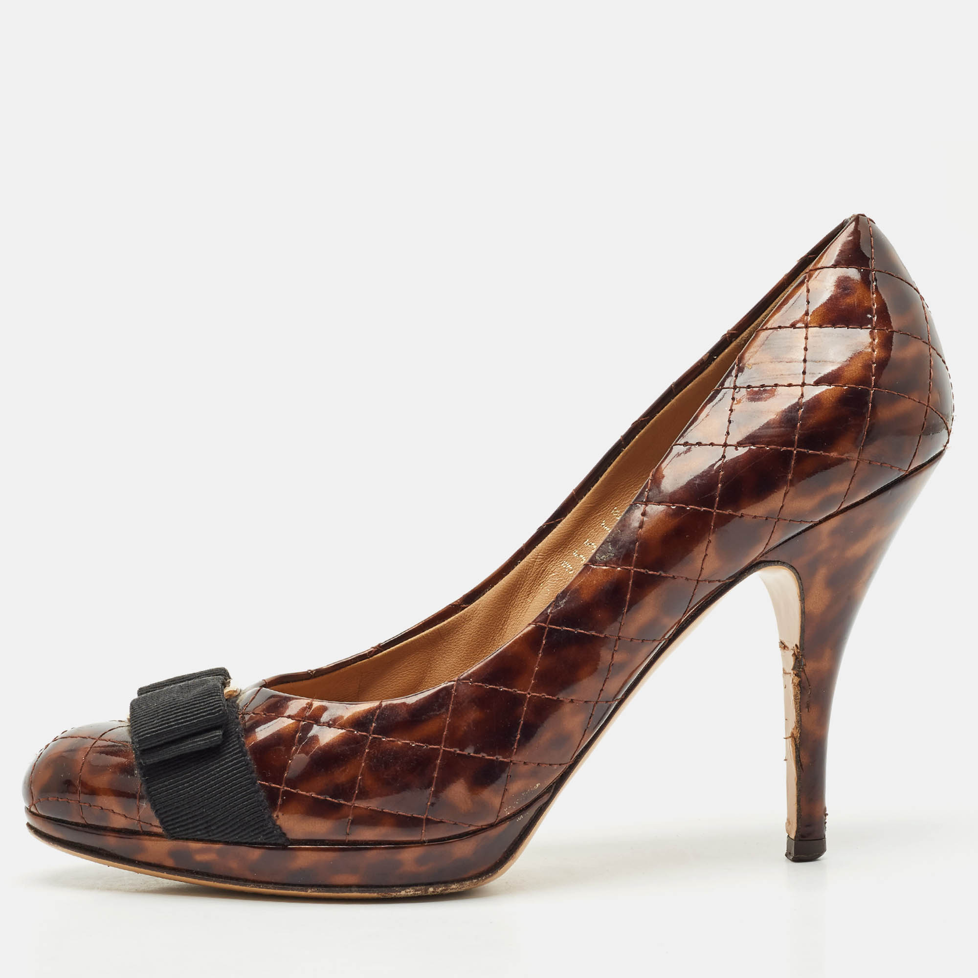 

Salvatore Ferragamo Brown Patent Leather Vara Bow Pumps Size 39