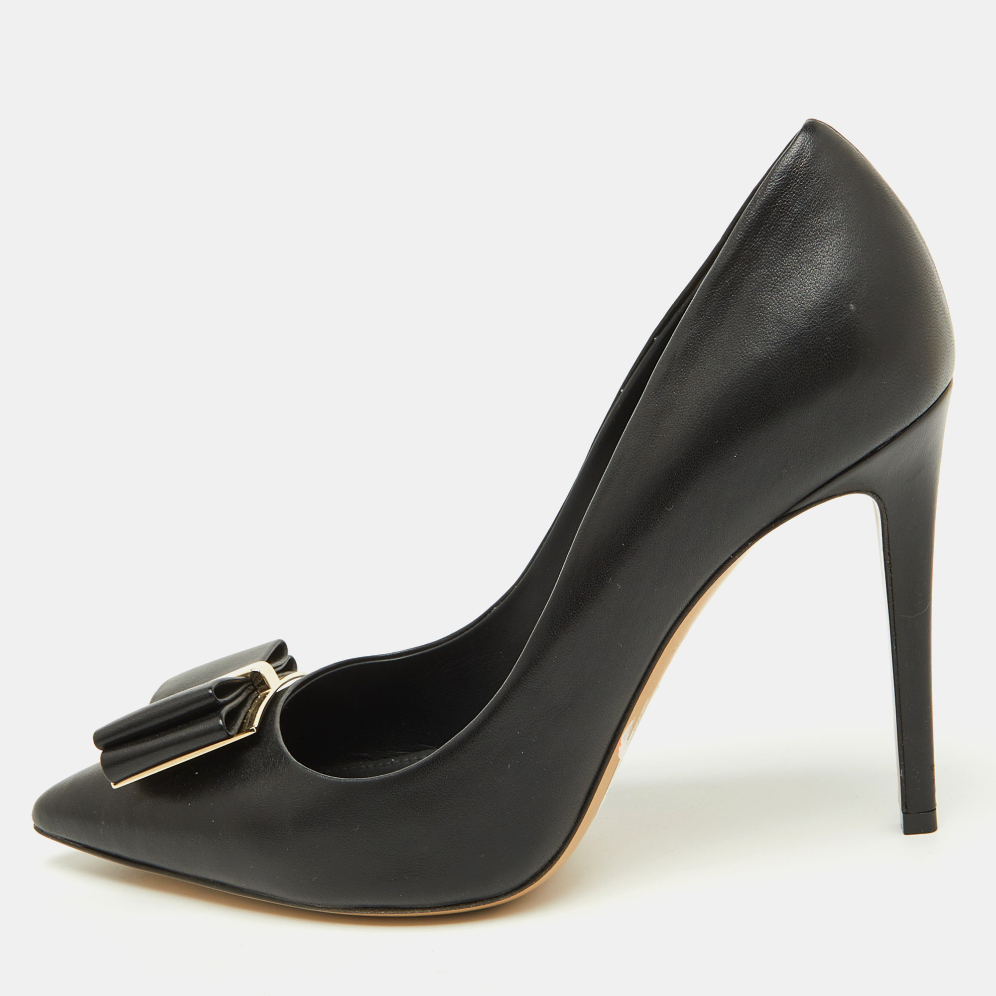 

Salvatore Ferragamo Black Leather Zeri Pointed Toe Pumps Size 41