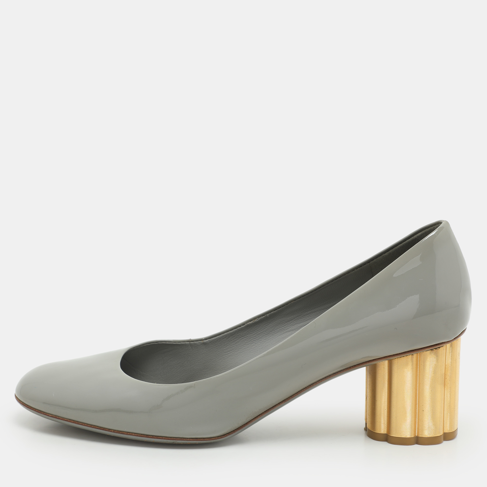 

Salvatore Ferragamo Grey Patent Leather Lucca Block Heel Pumps Size 39.5