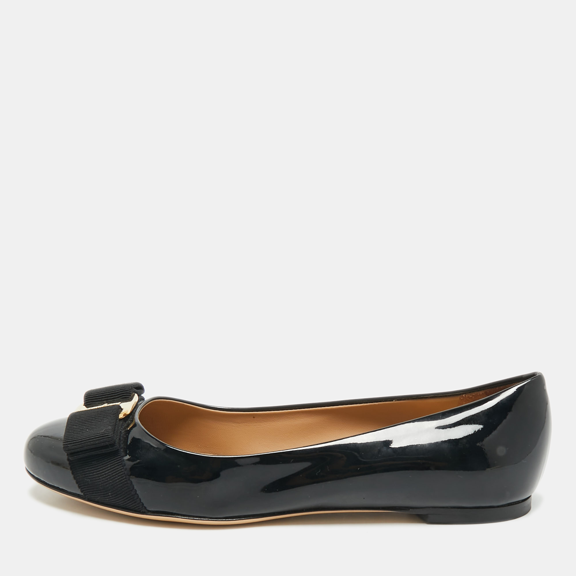 

Salvatore Ferragamo Black Patent Leather Varina Ballet Flats Size 35