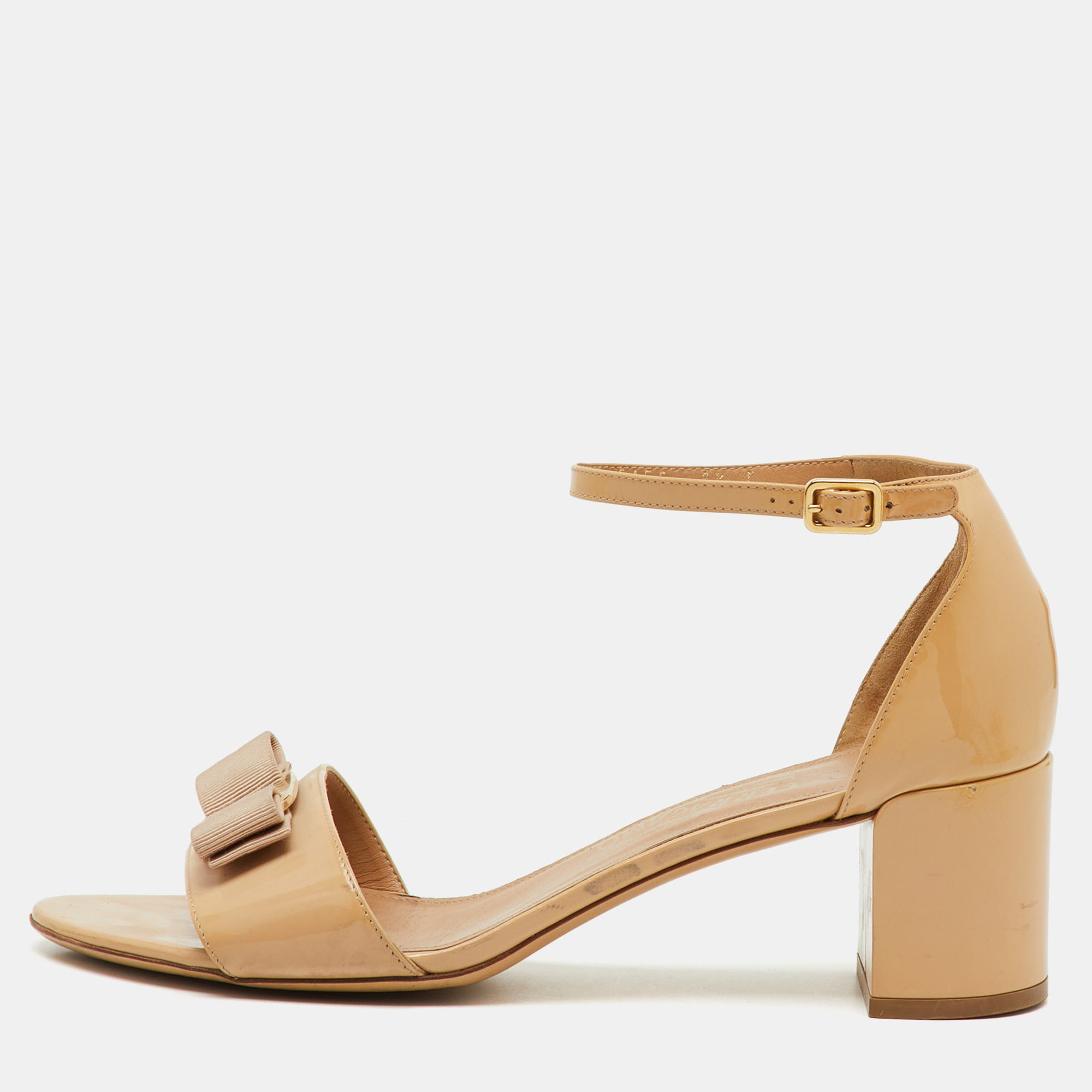 Pre-owned Ferragamo Beige Patent Leather Gavina Ankle Strap Sandals Size 40