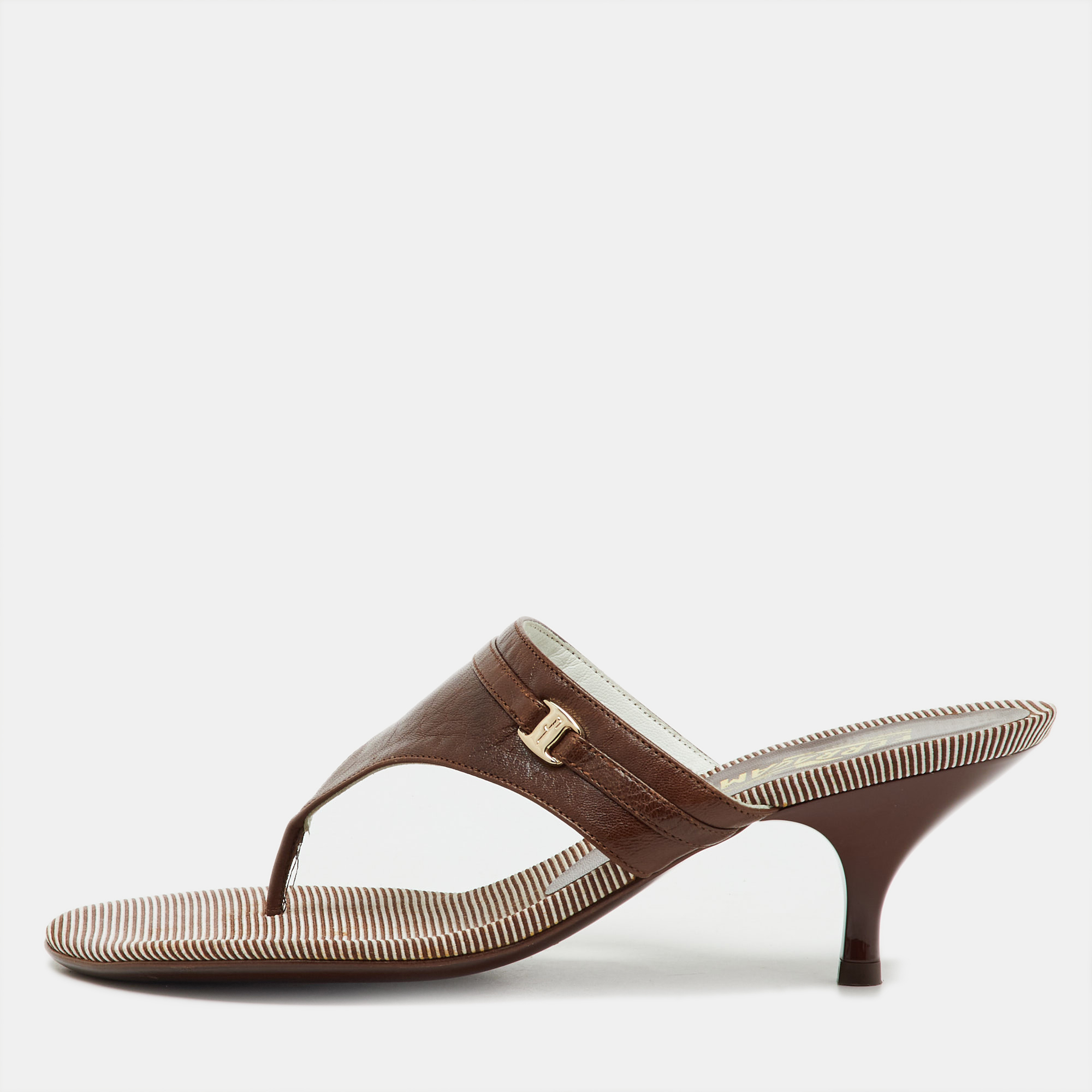 

Salvatore Ferragamo Brown Leather Thong Sandals Size 38
