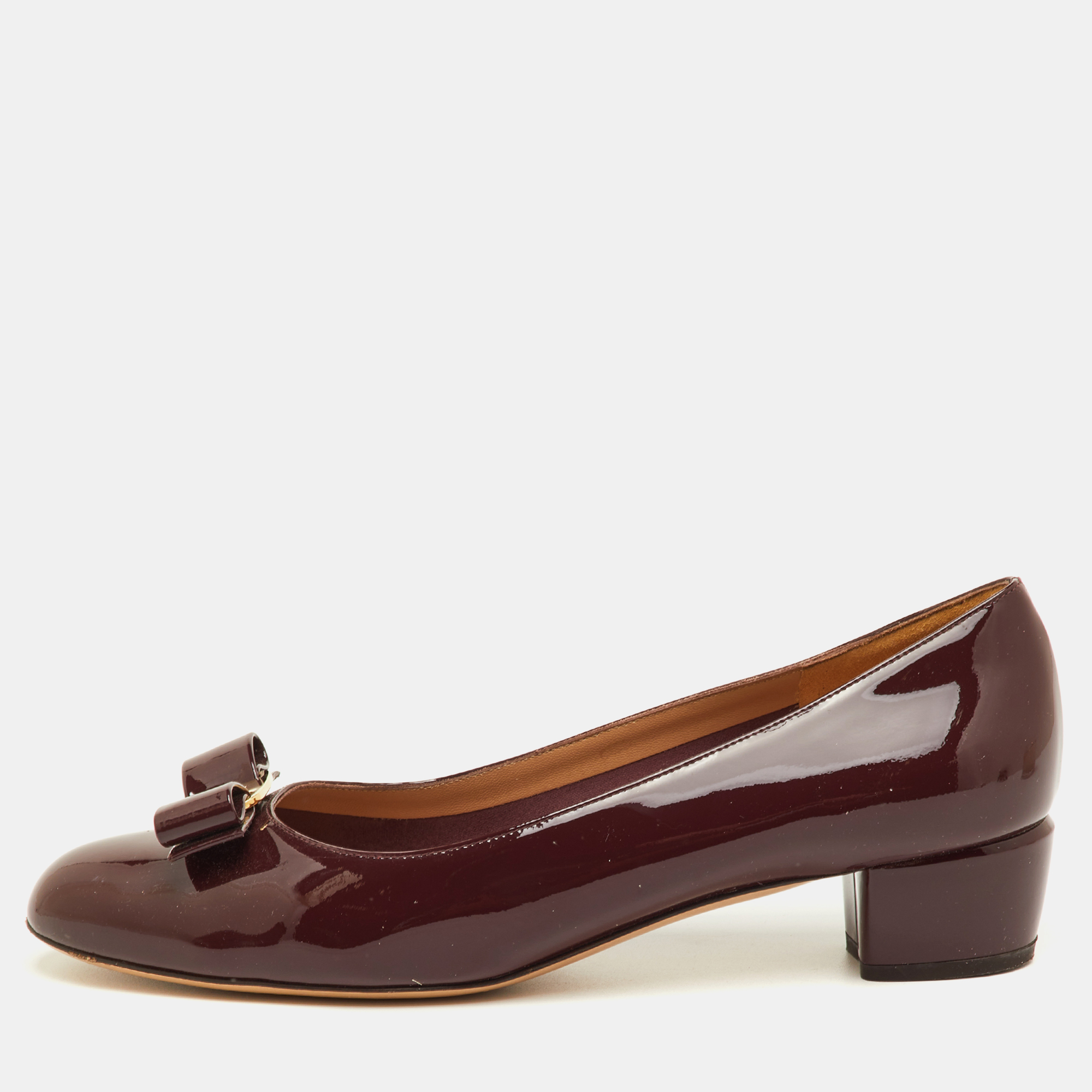 

Salvatore Ferragamo Vara Bow Size 41 Burgundy Patent Leather Block Heel Pumps