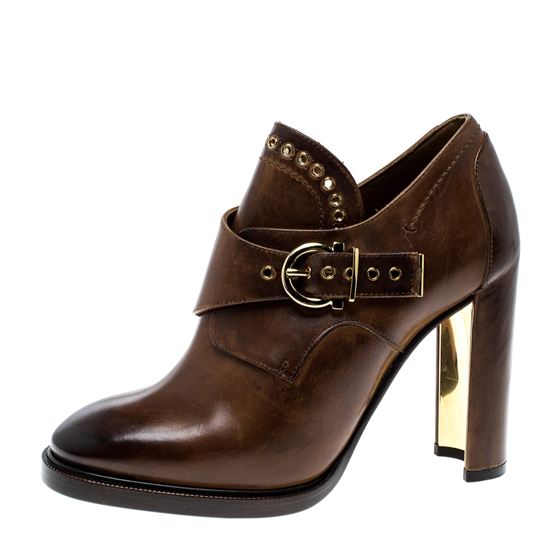 

Salvatore Ferragamo Brown Leather Nevers Buckle Detail Boots Size