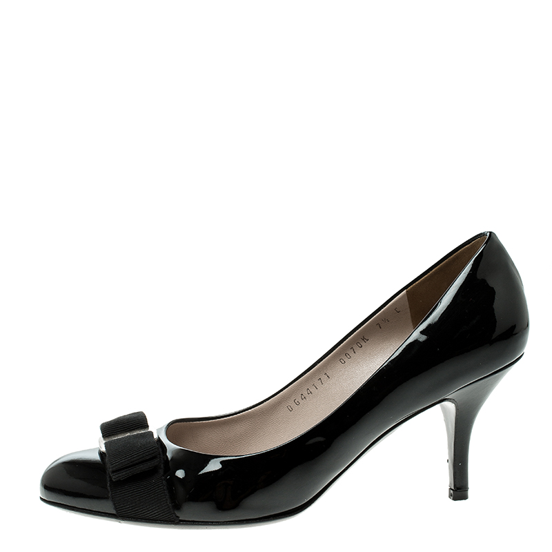 

Salvatore Ferragamo Black Patent Leather Carla Vara Bow Pumps Size