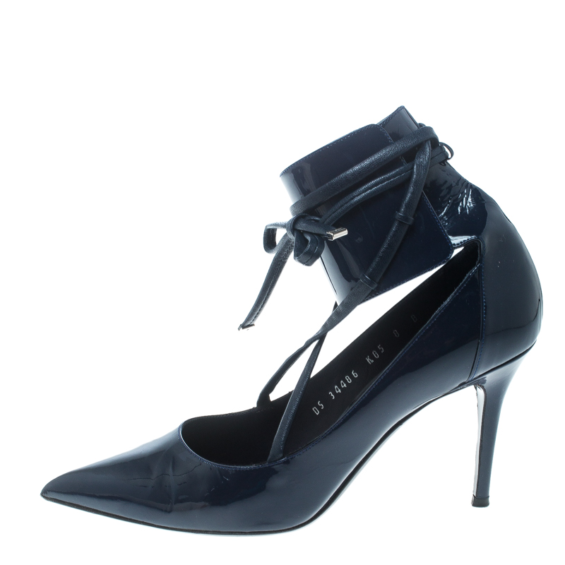 

Salvatore Ferragamo Blue Patent Leather Ankle Strap Pointed Toe Pumps Size