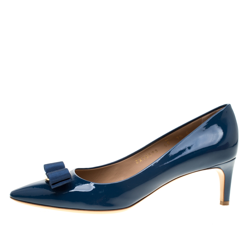 

Salvatore Ferragamo Blue Patent Leather Carla Vara Bow Pointed Toe Pumps Size