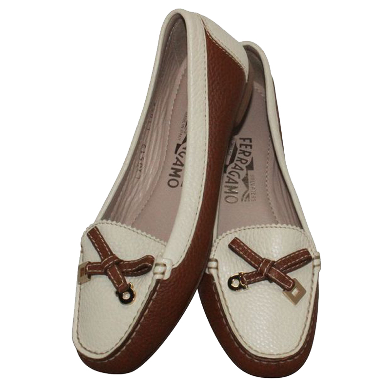 

Salvatore Ferragamo White/Brown Leather Loafers Size