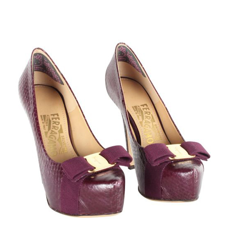 

Salvatore Ferragamo Purple Snake Skin Pumps Size