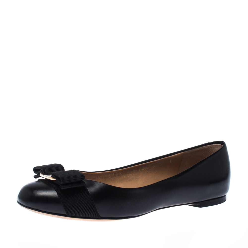 Pre Owned Salvatore Ferragamo Black Leather Vara Bow Ballet Flats Size 35