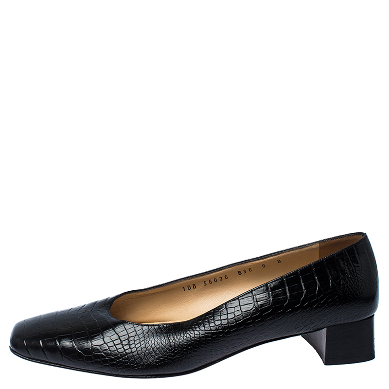 

Salvatore Ferragamo Black Crocodile Embossed Leather Block Heel Pumps