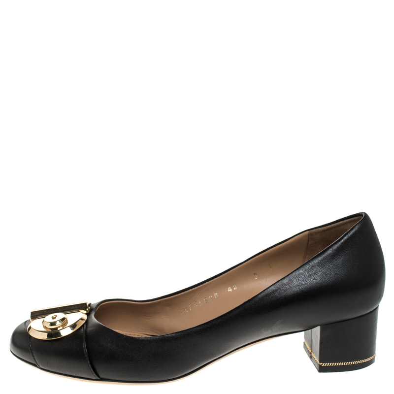 

Salvatore Ferragamo Black Leather Fiamma Keyhole Block Heel Pumps Size