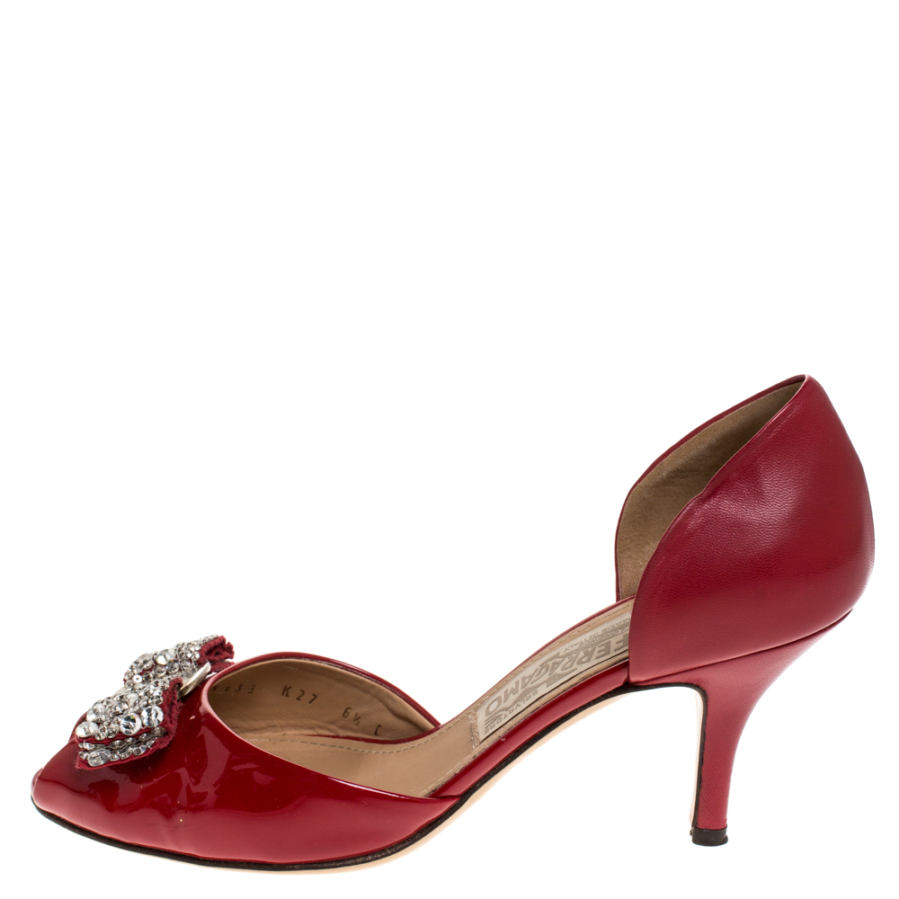 

Salvatore Ferragamo Red Patent Leather Belinda Bow Pumps Size