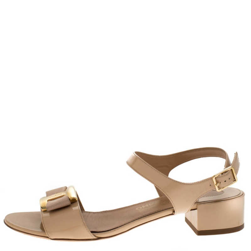 

Salvatore Ferragamo Beige Patent Leather Ankle Strap Sandals Size