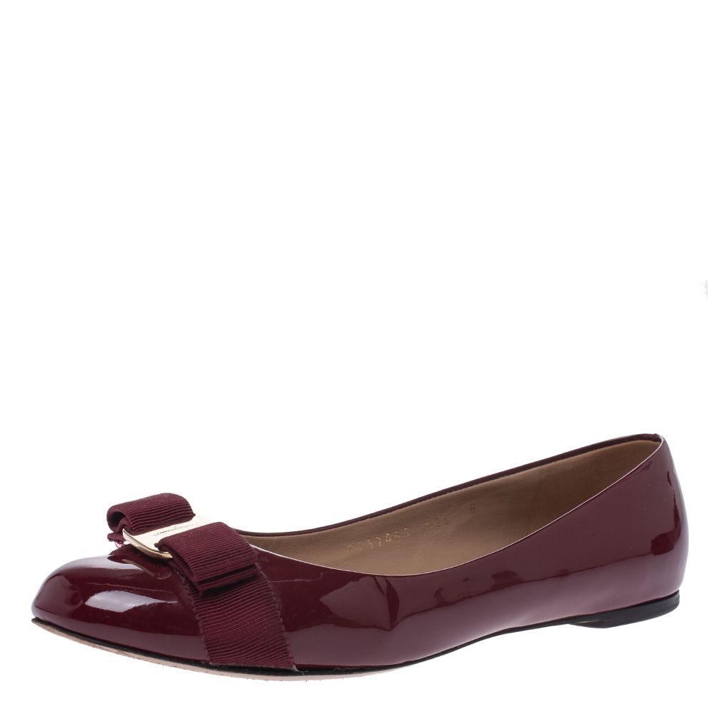 pointed flat shoes with ankle strap