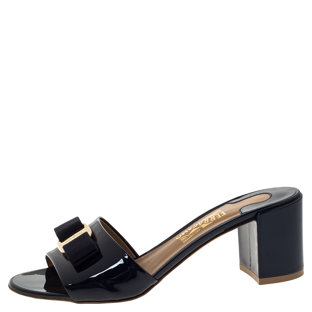 

Salvatore Ferragamo Dark Blue Patent Leather Vara Bow Block Heel Sandals Size