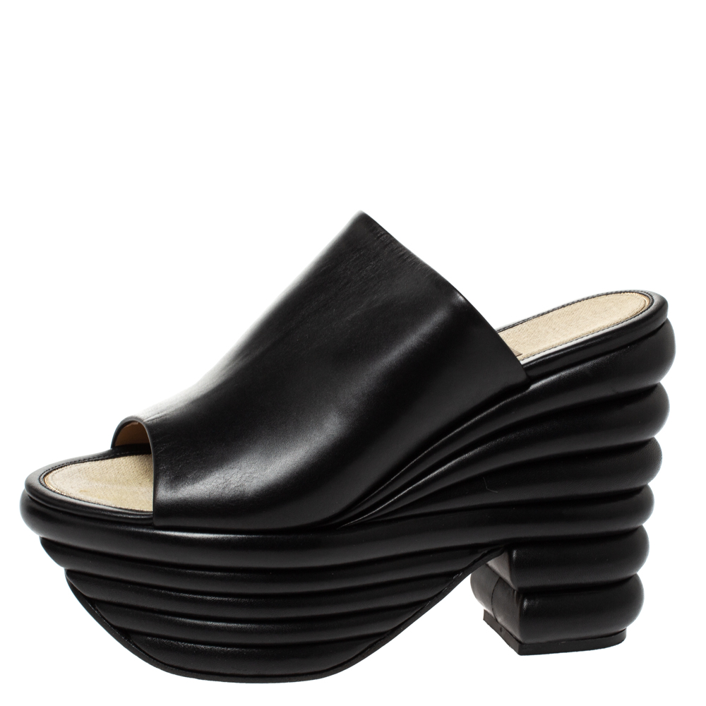 

Salvatore Ferragamo Black Leather Miley Platform Mules Size
