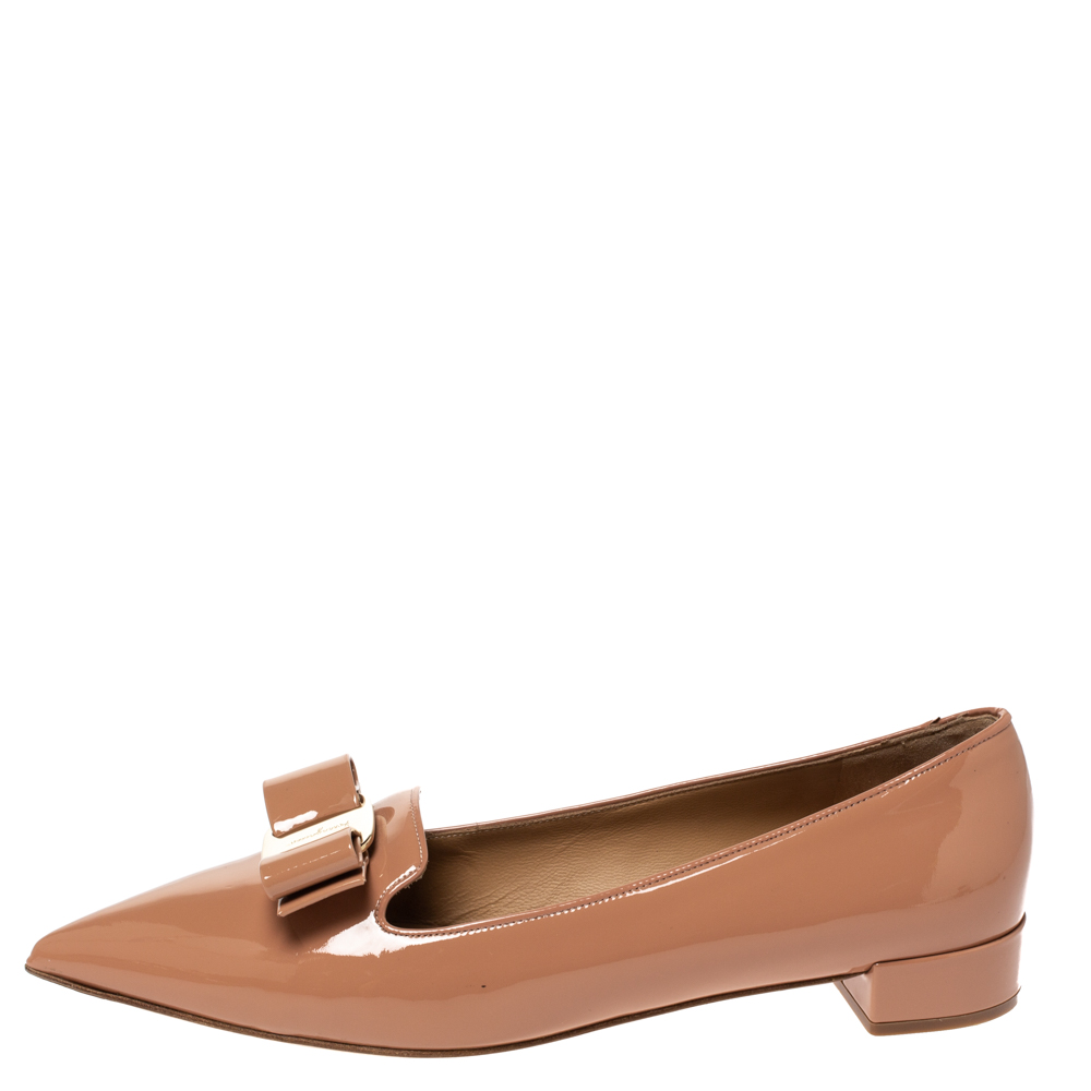 

Salvatore Ferragamo Peach Patent Leather Alice Point Toe Ballet Flats Size, Orange